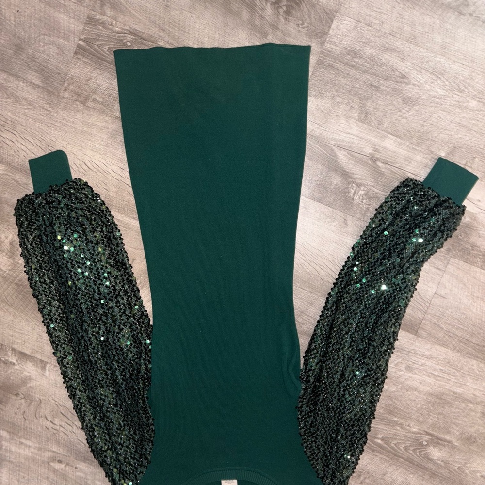 Women's Emerald Green Long Sleeve Sequin Knit Top